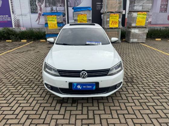 VOLKSWAGEN JETTA 2.0 TSI HIGHLINE 211CV GASOLINA 4P TIPTRONIC